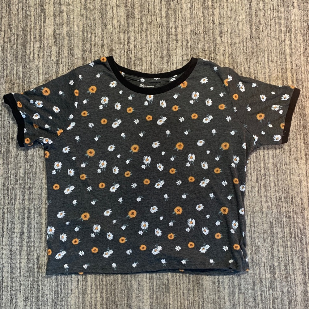 No Boundaries Floral Crop Top Baby‎ Tee Sunflower Daisy Print Black Trim XL